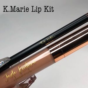 Lip kit